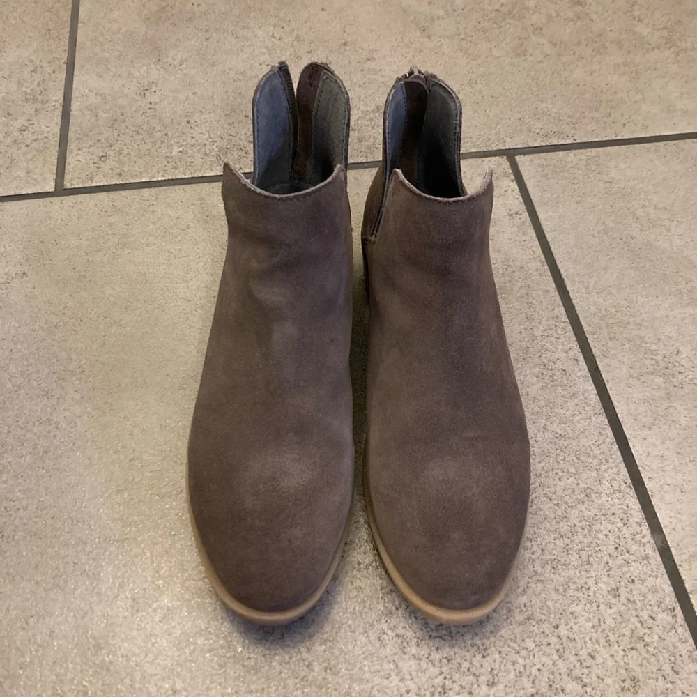 Steve Madden Booties - Picture 2 of 10